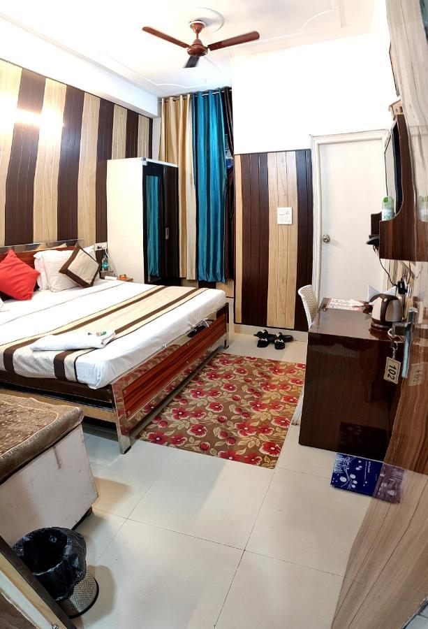 Hotel O Greno House Near Pvr Ansal Plaza Greater Noida Esterno foto