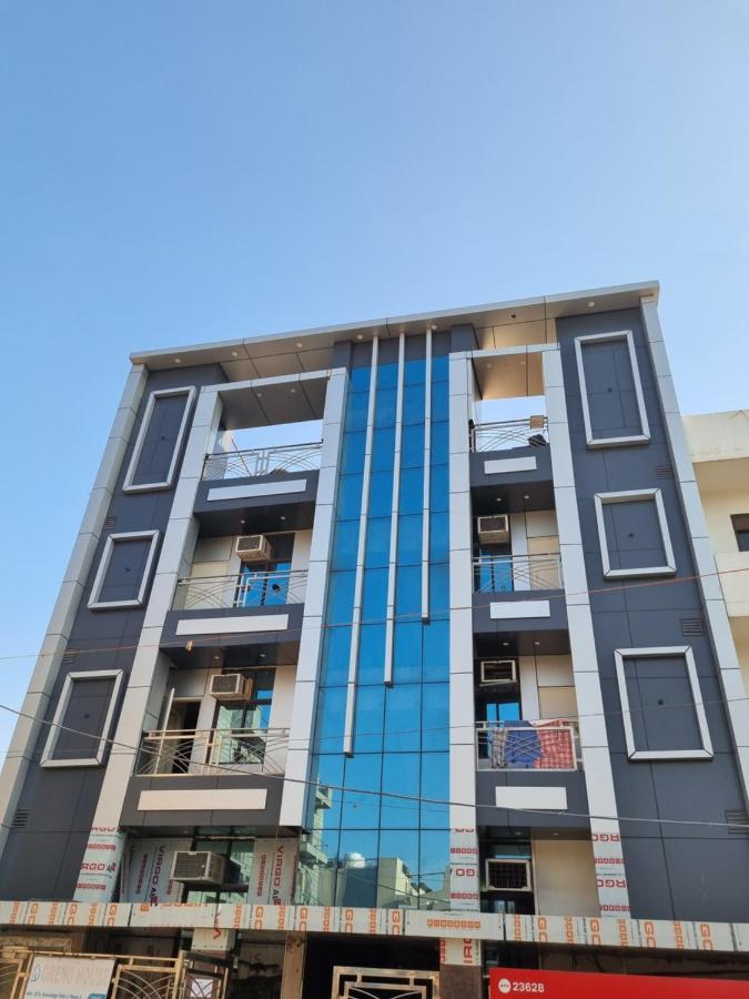 Hotel O Greno House Near Pvr Ansal Plaza Greater Noida Esterno foto