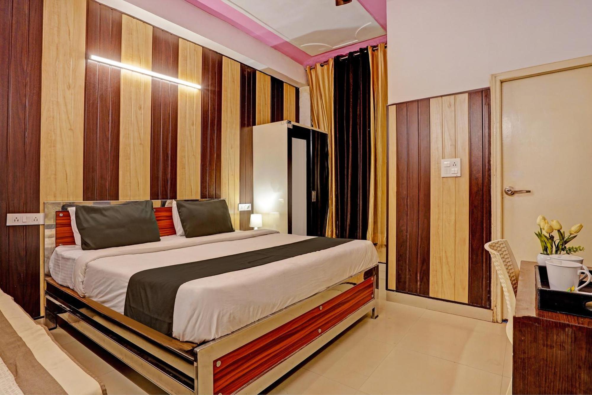 Hotel O Greno House Near Pvr Ansal Plaza Greater Noida Esterno foto
