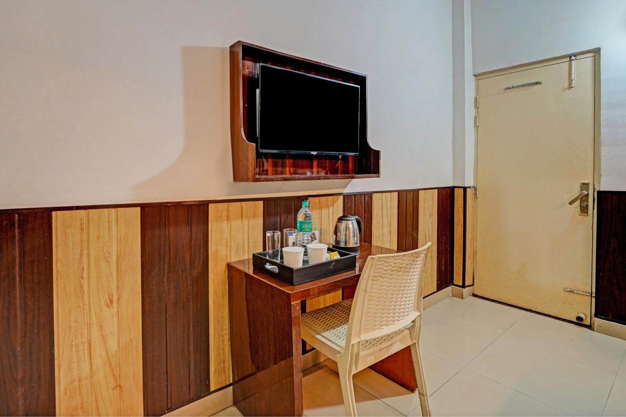 Hotel O Greno House Near Pvr Ansal Plaza Greater Noida Esterno foto