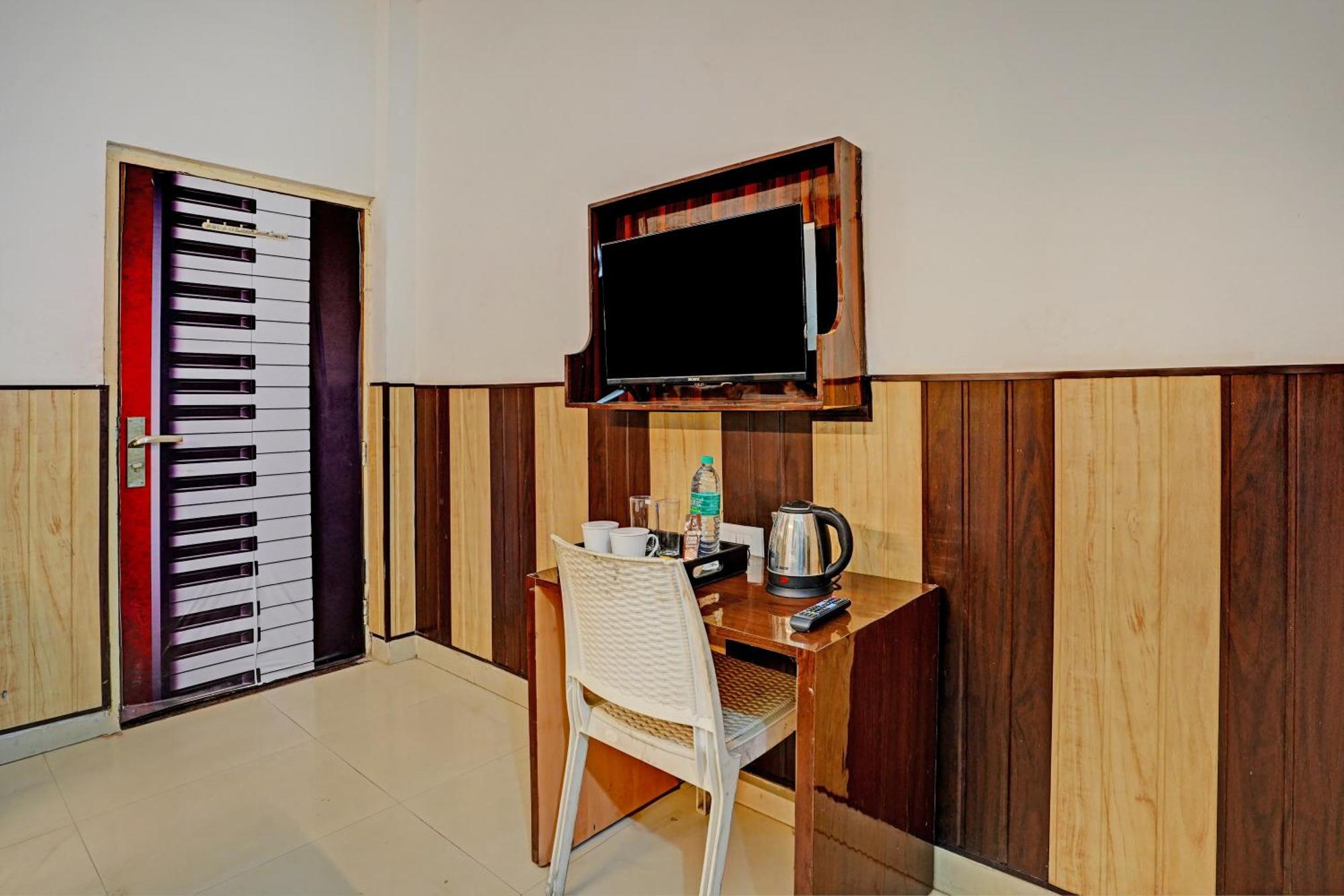 Hotel O Greno House Near Pvr Ansal Plaza Greater Noida Esterno foto